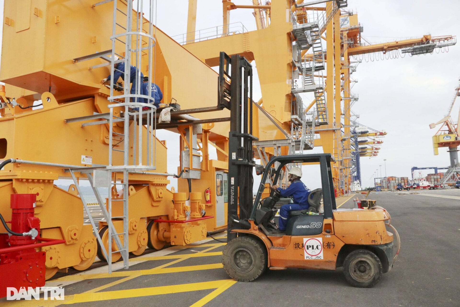 Hai bến cảng container quốc tế hiện đại nhất miền Bắc - 9