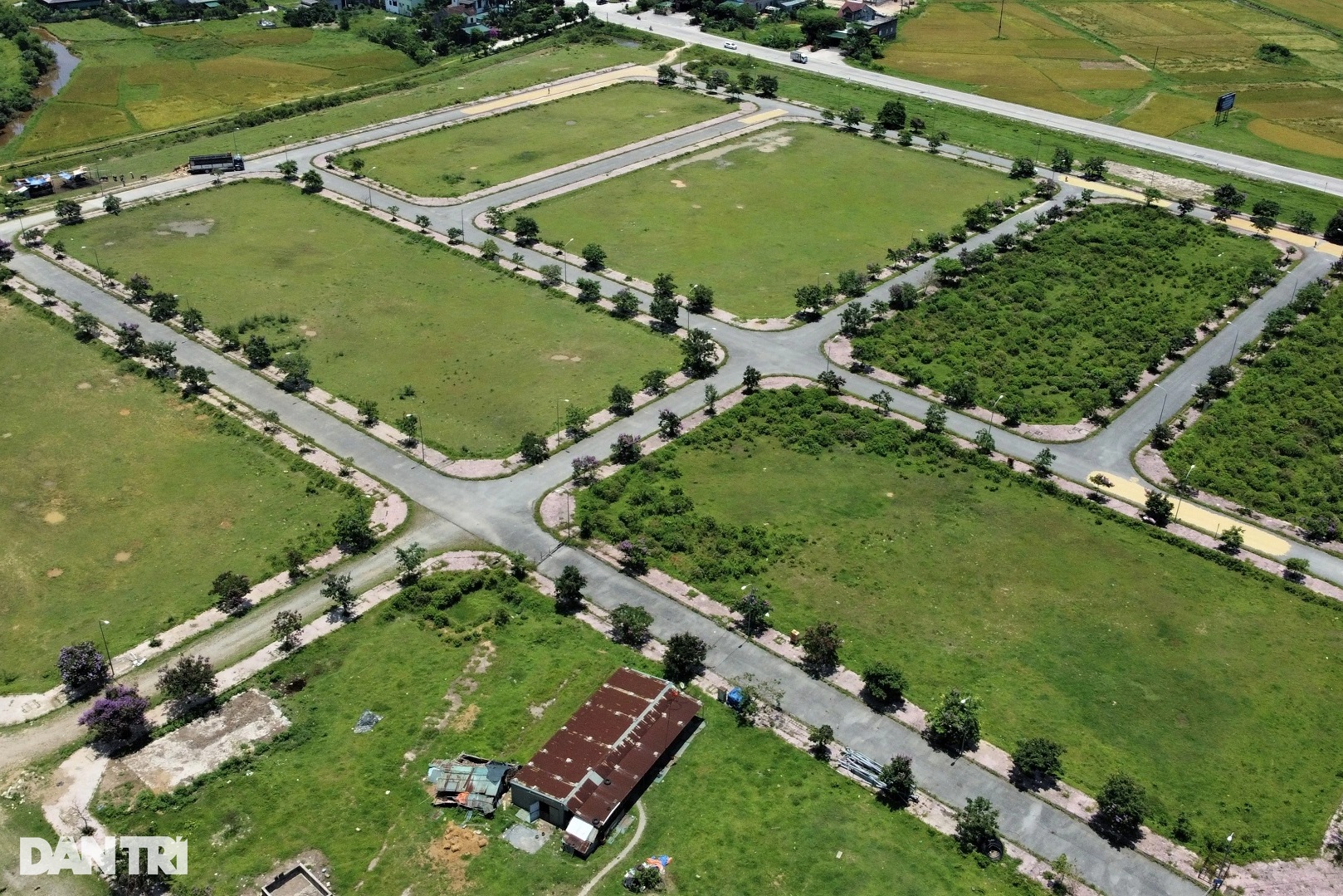 Dự án khu đô thị trăm tỷ gần 10 năm chưa bán được một lô đất - 2